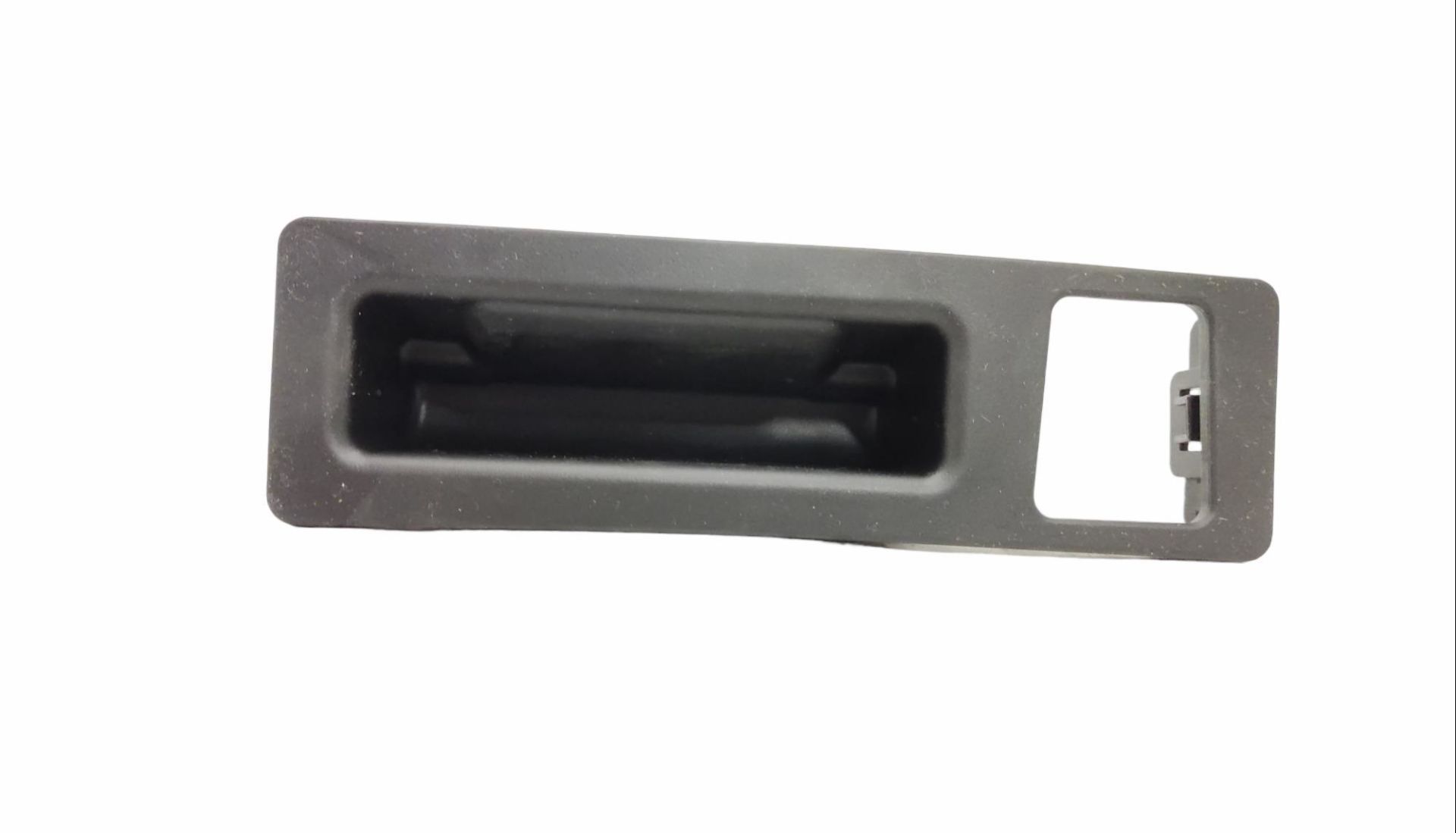 BAGAJ AÇMA KOLU F20-F21-F22-F23-F45-F46-F30-F31-F32-F34-F36-F10-F11-F18-F49-F25