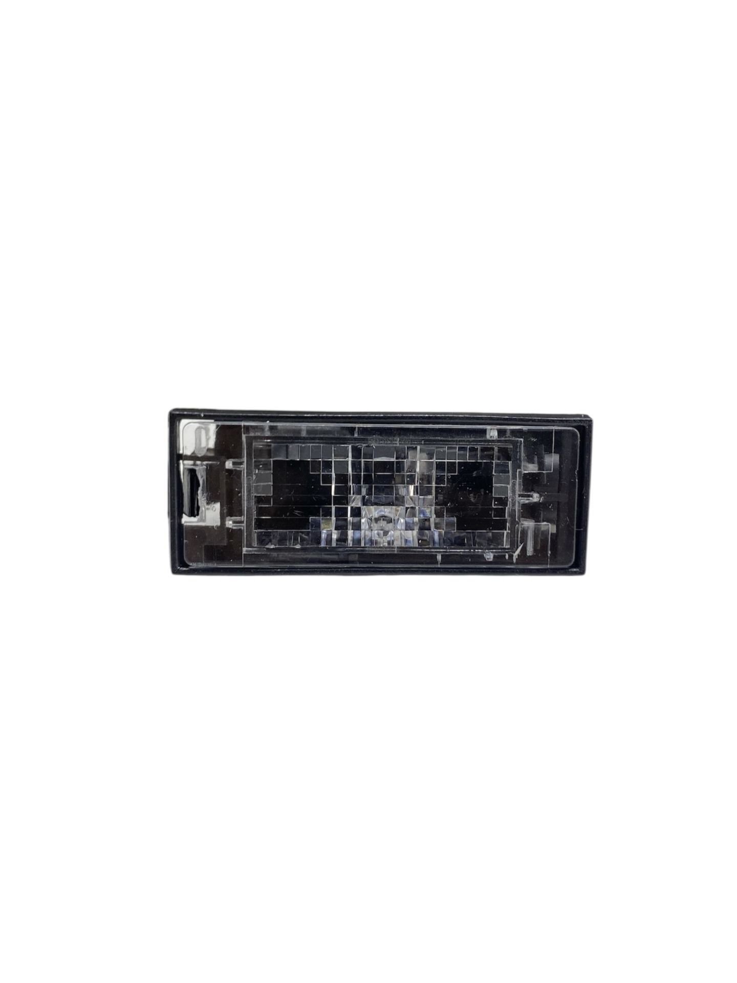 PLAKA LAMBASI / RENAULT MEGANE 2 - LAGUNA 2 2003- / 8200480127-09020115