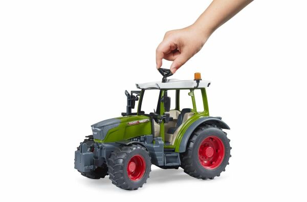 Bruder Fendt Verio 211 Traktör 02180