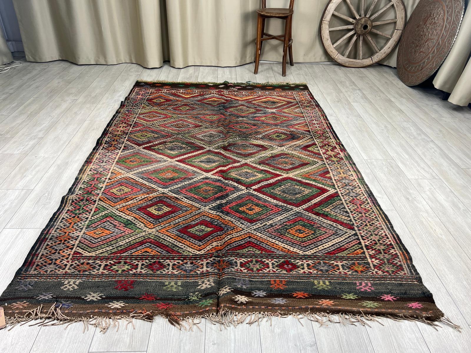 El Dokumasi Halı Kilim Yolluk Paspas Ölçü 171X160 Cm