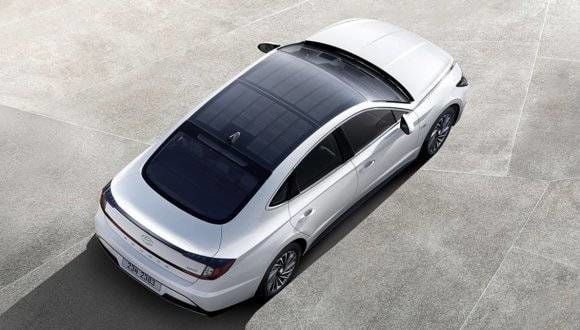 Solar Çatılı Hyundai Sonata Görücüye Çıktı