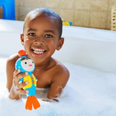 Munchkin Bebeğin İlk Yüzme Banyosu Hediye Oyuncak Seti
