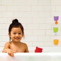 Munchkin Banyo Duvarına Yapışan, Vakumlu Renkli Eğlenceli  Banyo Oyuncağı 12ay+