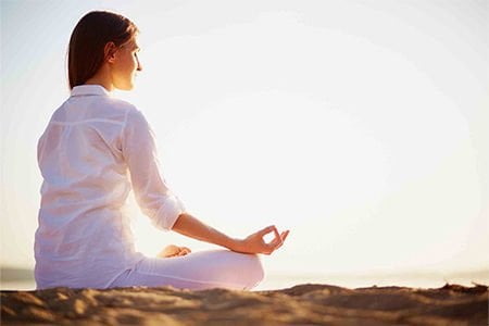 Meditasyon Rutininize Eşlik Edecek 5 Uçucu Yağ