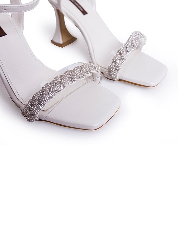 Gümüş Şerit Detaylı Spool Heel Gelin Ayakkabısı