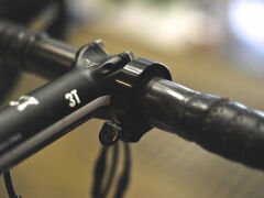 Knog Oi Large Bisiklet Zili 23.8 - 31.8mm Gidon Uyumlu Siyah