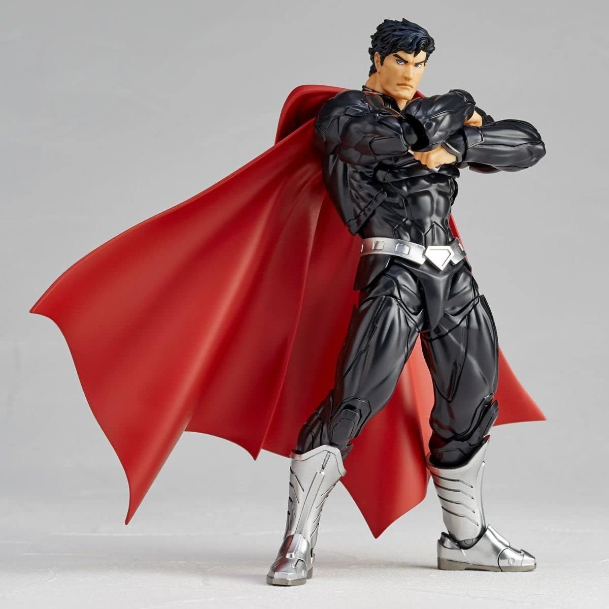 Amazing Yamaguchi Revoltech Series: Superman (Black Suit Ver.) Aksiyon Figür