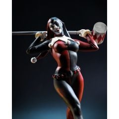 DC Direct Stjepan Sejic Statue Series: Harley Quinn Red, White & Black Heykel Figür