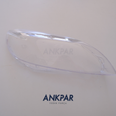 Volvo V40 Sağ Far Camı 2018 Sonrası