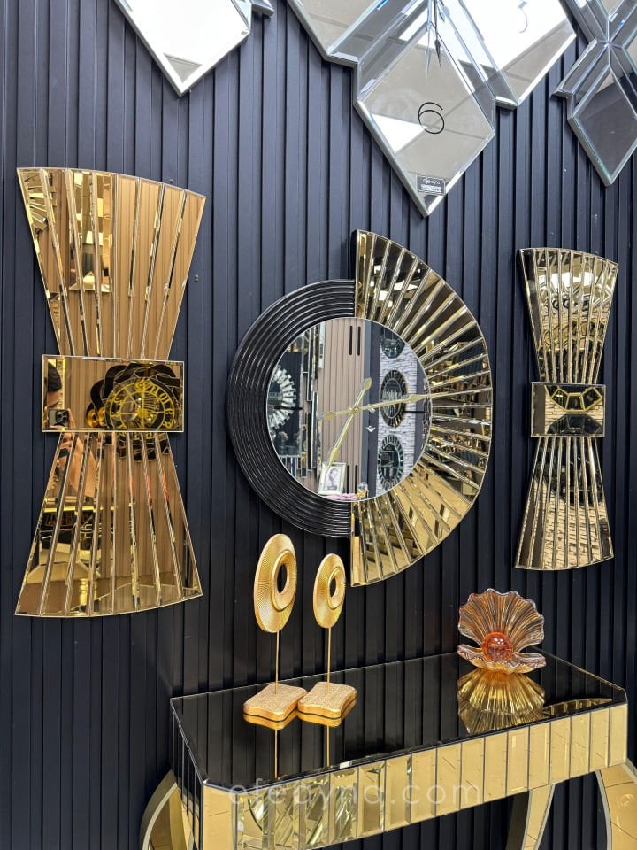 YELPAZE DUVAR SAATİ & PAPYON MODEL GOLD AYNA 3'LÜ SET