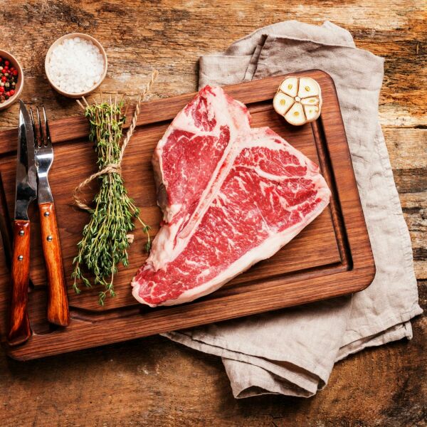 Porterhouse Steak Prime , BMS 3-4, Grade Quality A3  (450-500 Gr)