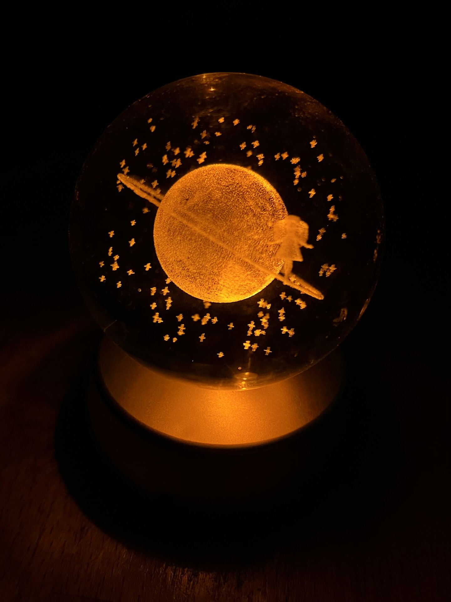 Işıklı 3D Satürn Cam Küre