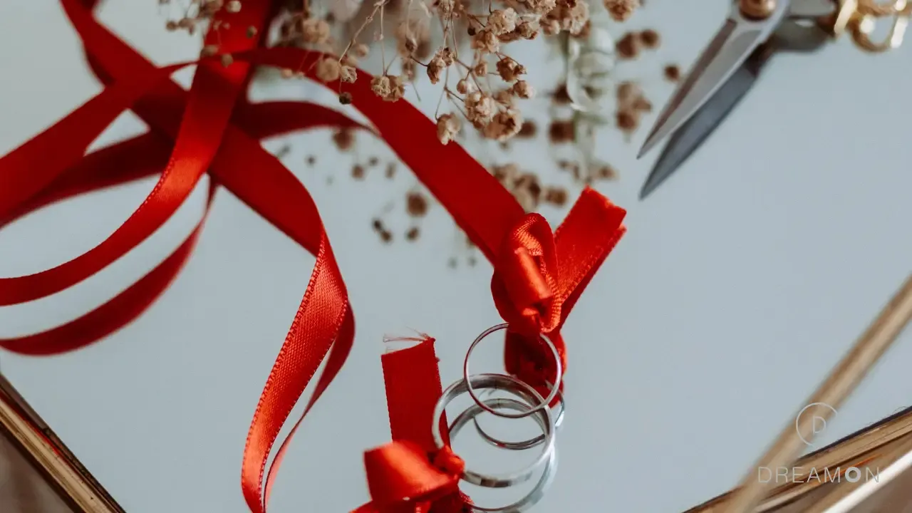 Ekim Ayında Nişan Nasıl Planlanmalıdır? Kıyafet, Mekan ve Diğer Detaylar