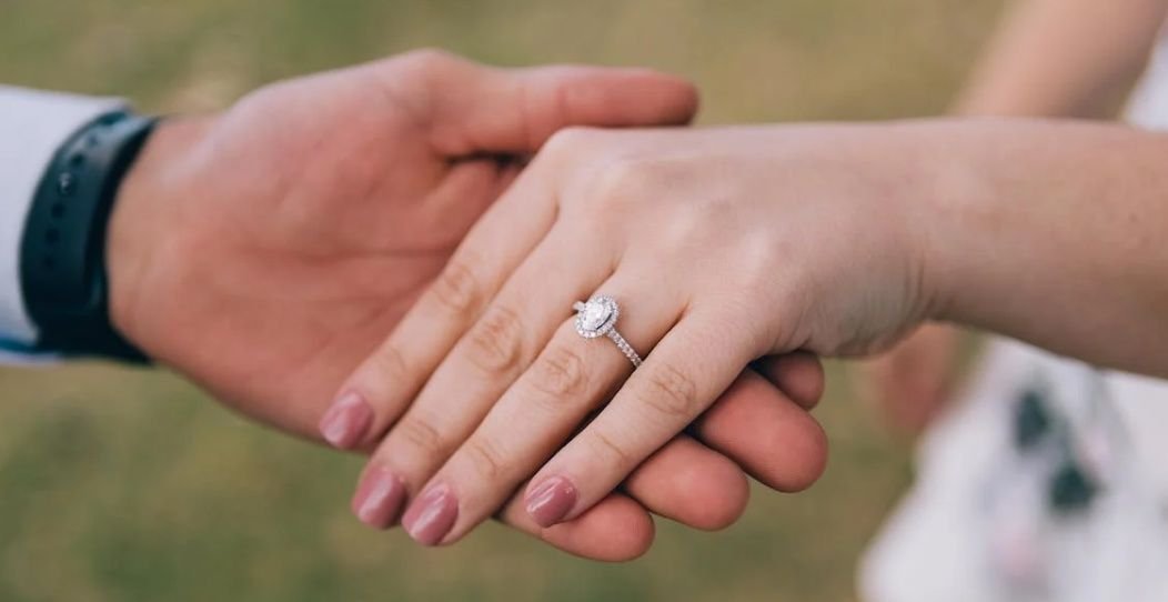 Evlilik Yüzüğü Nasıl Olmalıdır ?
