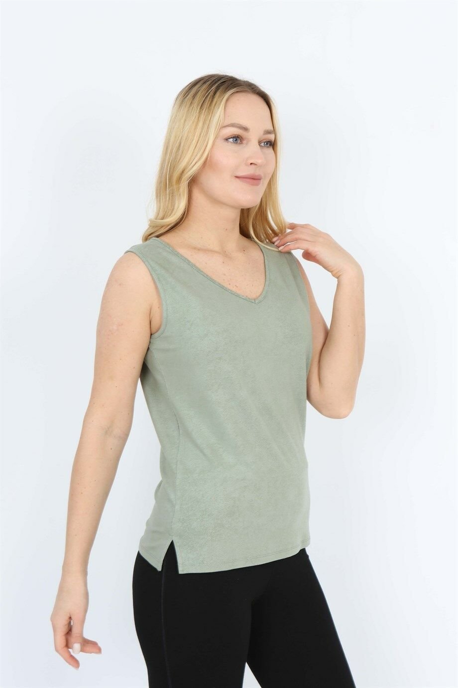 V Yaka Taşlanmış Deri Görünümlü Sıfır Kollu T-shirt L - Yeşil