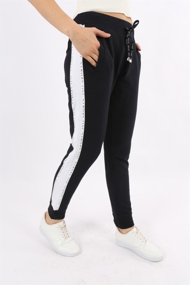 Siyah Beyaz Şerit Desenli Cep Detaylı Spor Pantolon XL
