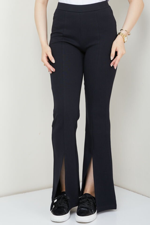 Kadın Paçası Yırtmaçlı Ön Dikiş Detaylı Pantolon XL