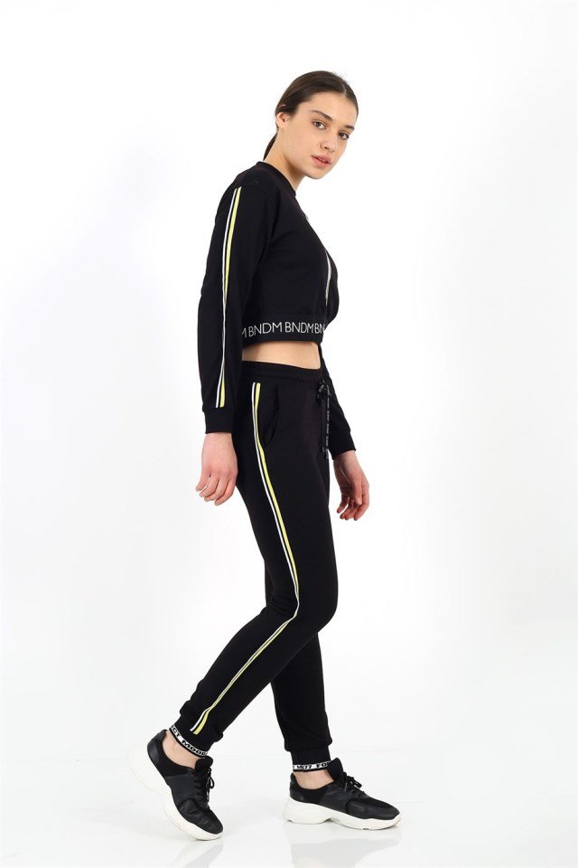 Siyah Şerit Detaylı Cepli Crop Sweat Spor Takım S