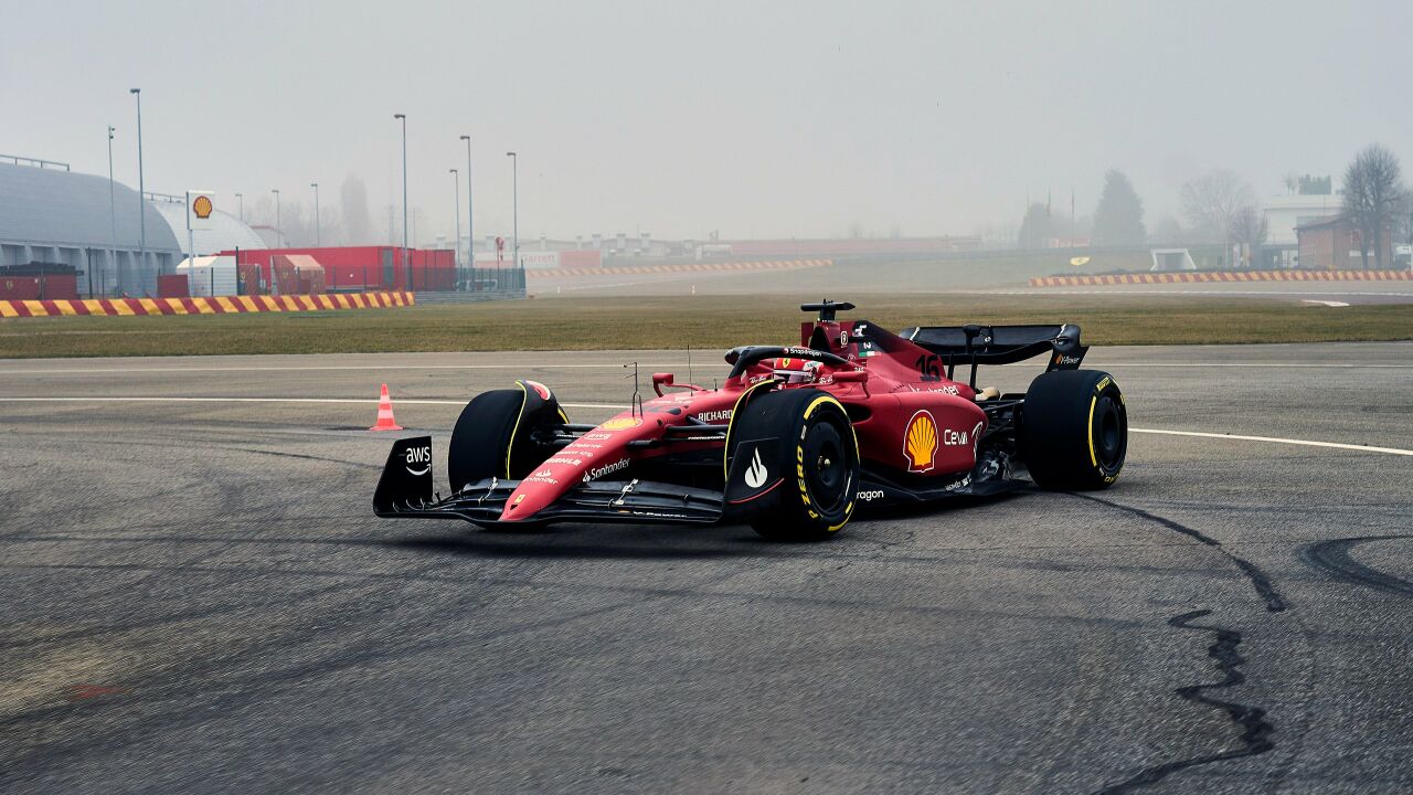 FORMULA 1 POSTERLERİ