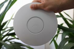 Ubiquiti UniFi UAP Enterprise AP Indoor 2.4 Ghz