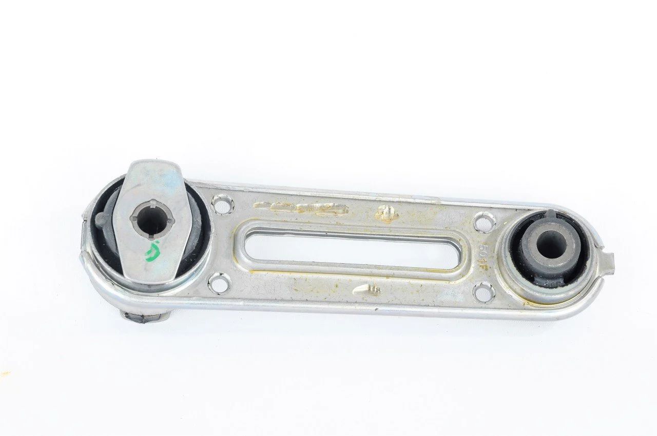 Arka Motor Takozu Kulağı Alt | Renault Laguna 2, Vel Satis (2002-2008)