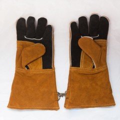 Leather glove