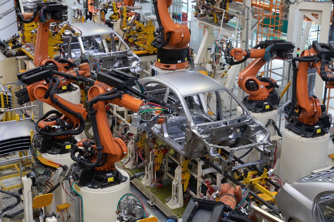 Endüstriyel Robotların Üretimdeki Faydaları