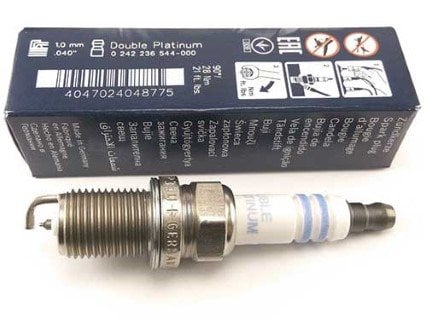 Land Rover Range Rover 3 4.2 2005-2009 Bosch Çift Platin Buji 8 Adet