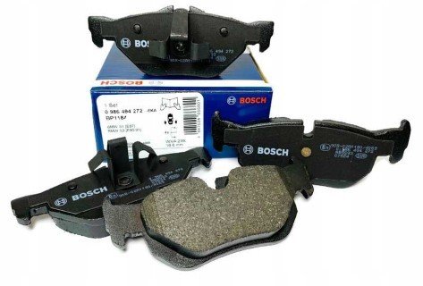 BMW 1 E87 120i 2.0 2007-2011 Bosch Arka Balata 23926