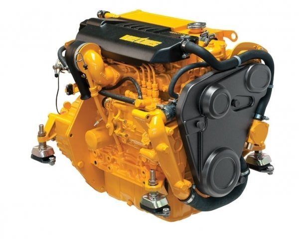 Vetus Diesel M4.45 deniz motoru, 42 HP (30.9 kW).