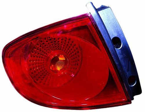 Seat Altea 2004-2008 Arası 1.9 TDI Depo Marka Sağ Stop Lambası
