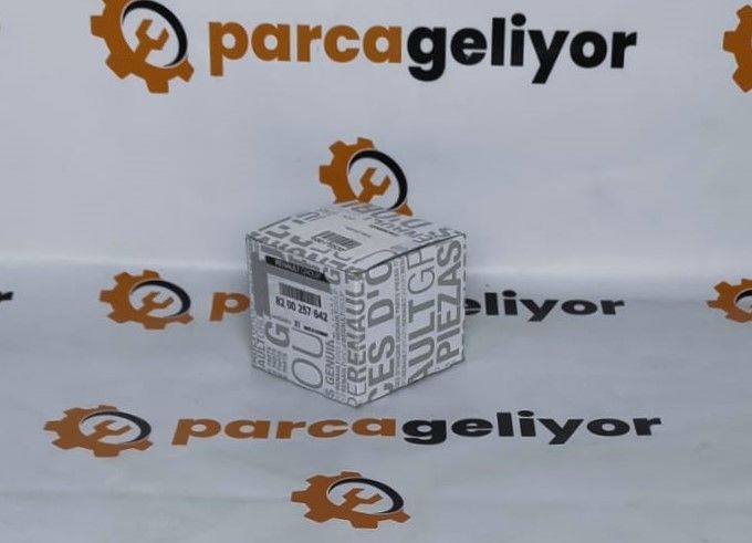 Clio III 1.2 16V Yağ Filtresi Mais 8200257642