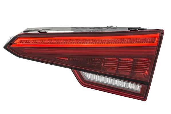 Audi A4 2015-2019 Arası 2.0 TFSI Hella Marka Sağ İç Stop Lambası