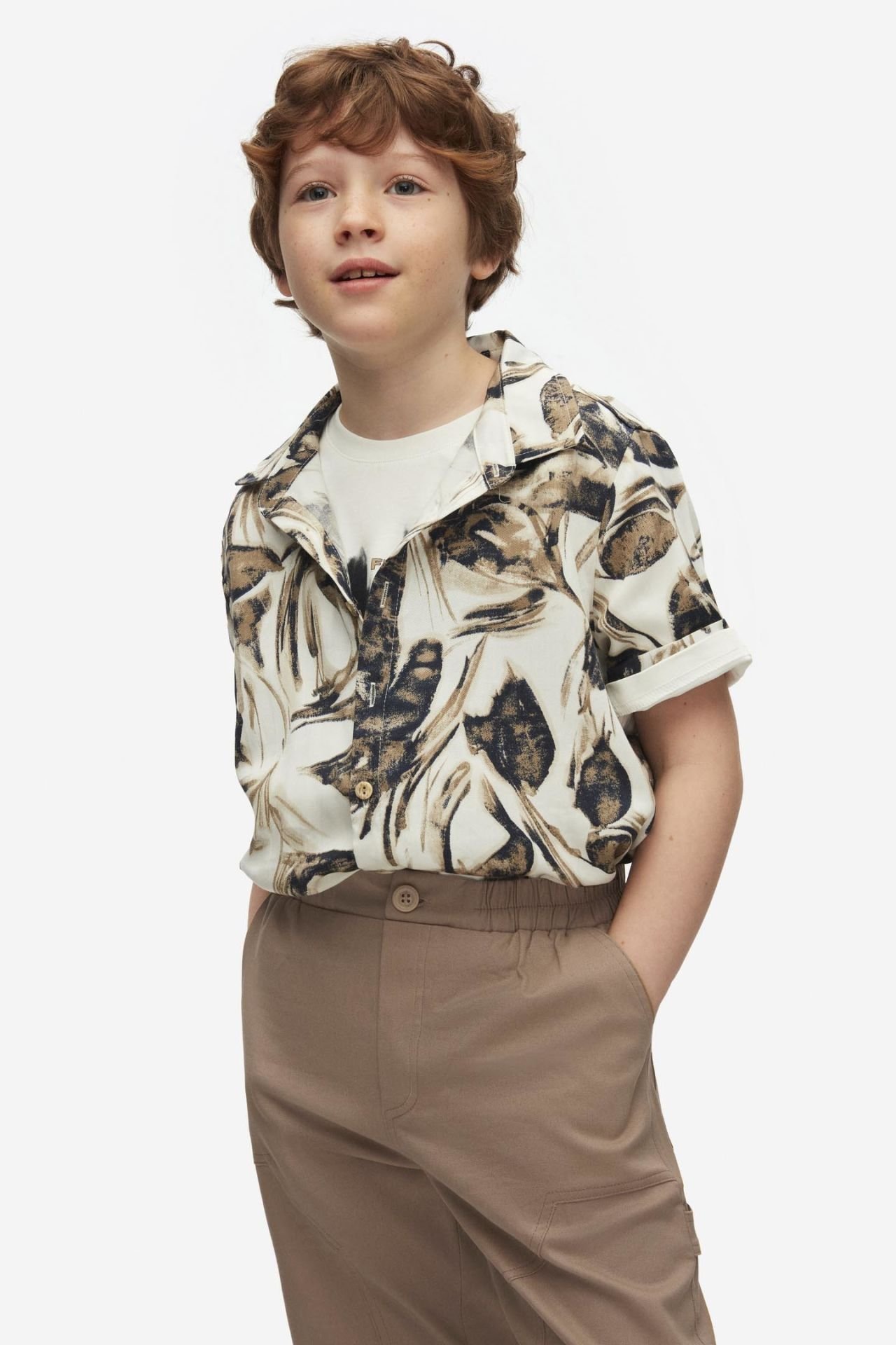 Erkek Çocuk Oversize 2'li Takım – Floral Desenli Kısa Kollu Gömlek ve Pantolon