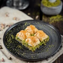 ANTEP FISTIKLI KURU BAKLAVA