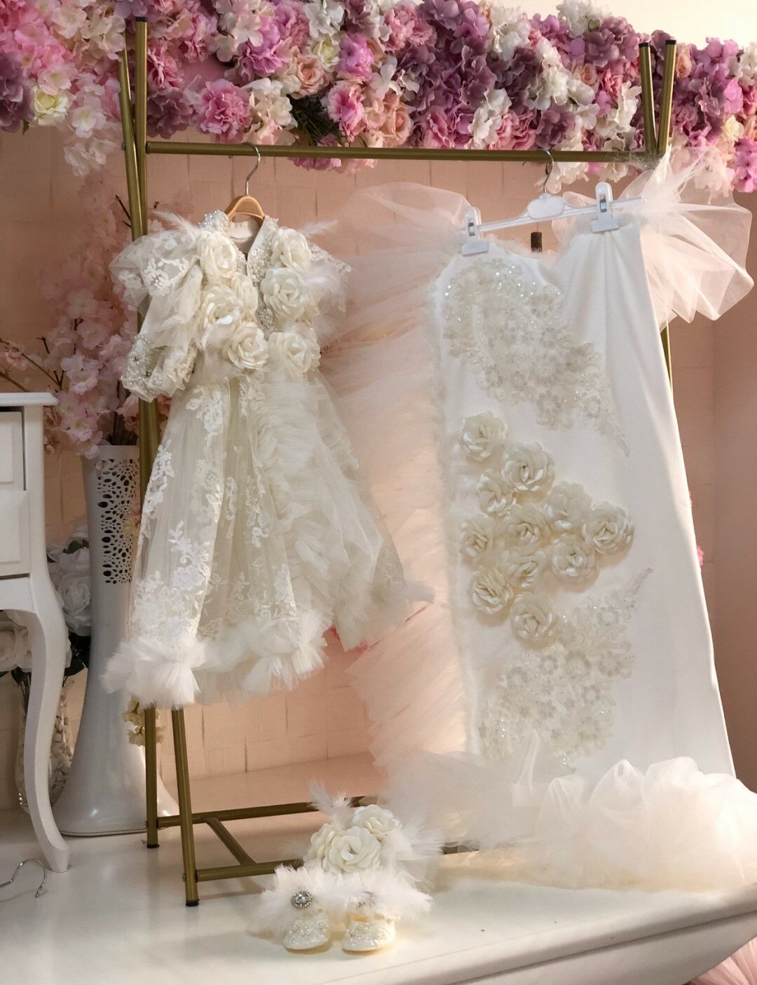 Arya Baby jumpsuit Gown blankent Shoes and Bonnet set