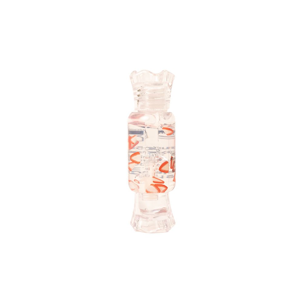 LIP OIL WITH FRUIT AND STRAWBERRY PIECES