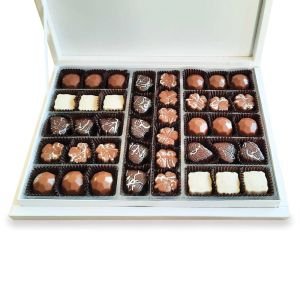 Size Özel Baskılı Büyük Karton Kutuda 42 Adet Spesiyal Çikolata