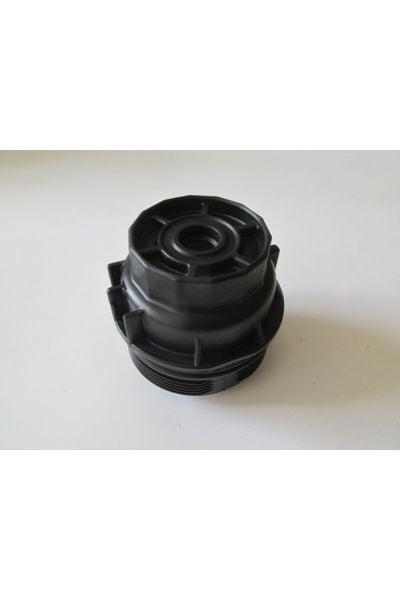 Toyota Auris 13/15 Motor Yağ Filtre Kapağı (D4d Dizel) (Plastik)