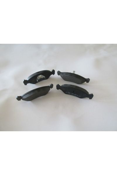 Citroen Saxo 00/03 Ön Fren Balatası (Disk)(141x44,3x18) (Bramax)