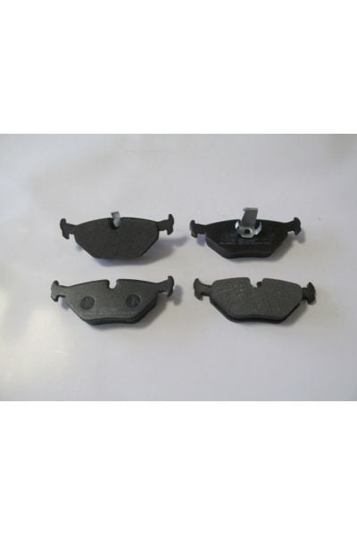 Bmw 5 Seri E39 96/00 Arka Fren Balatası (Kablosuz)(disk) (121,9x45x16,5/123,1x45x16,5)(bramax