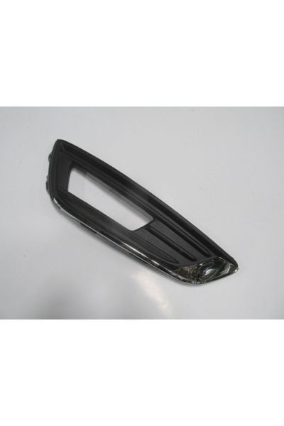 Ford Focus- Sd/hb- 15/18 Sis Lamba Kapağı Sağ Sis Delikli (nikelaj Çıtalı) (tw) F1eb15a298bc