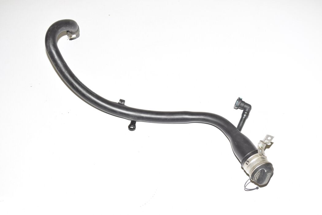 Bmw Yakıt Doldurma Hortumu X4 F26 B47 16117216530