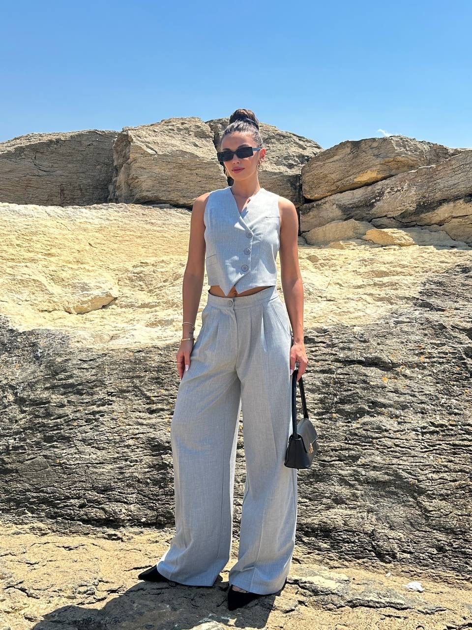 DÜĞME DETAYLI CROP YELEK VE PANTOLON TAKIM
