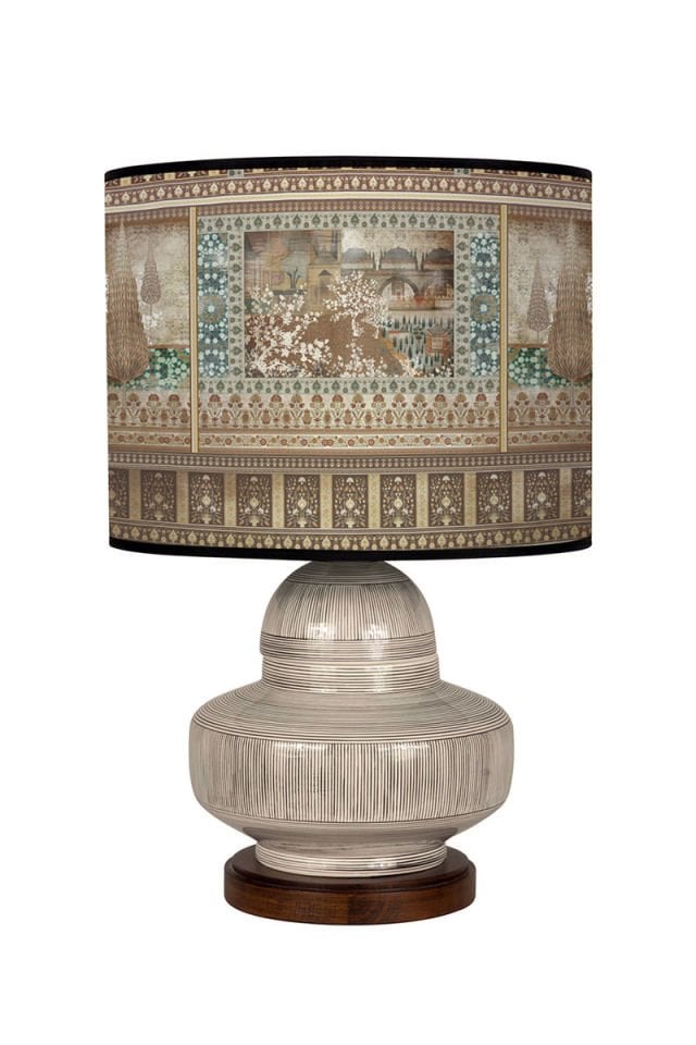 Agora lamp