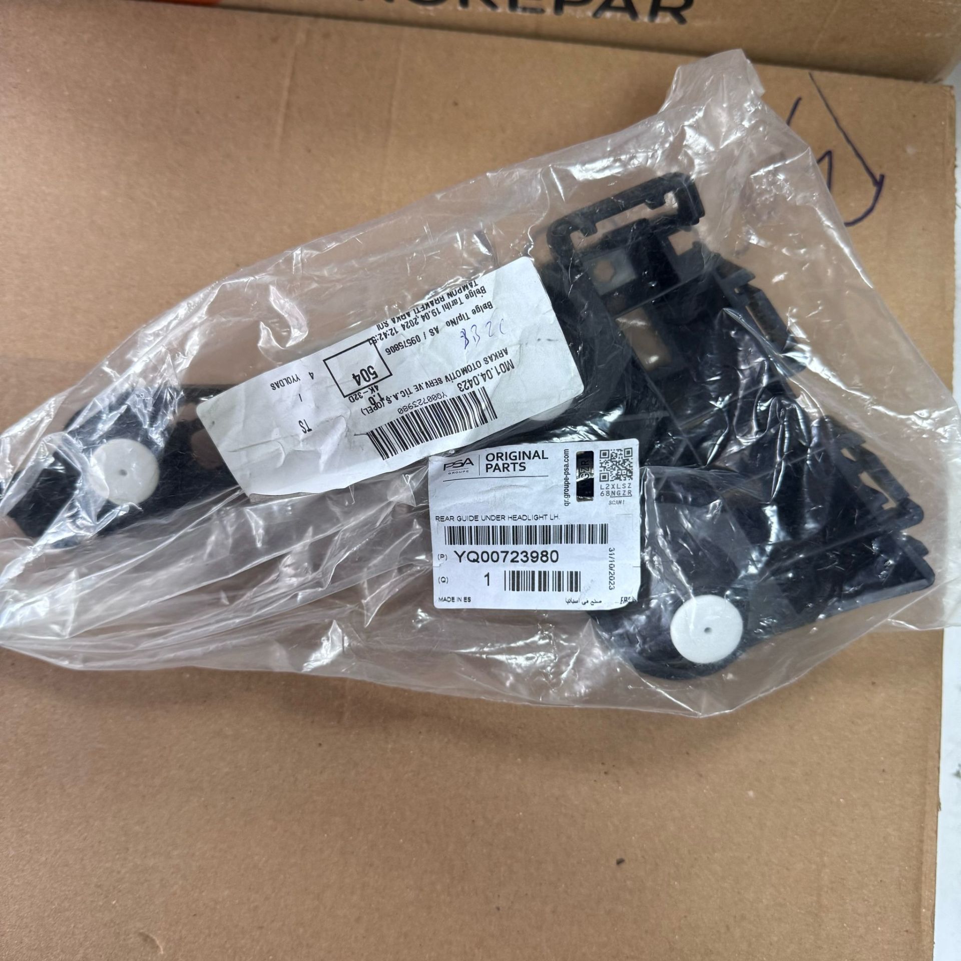 Opel Crossland X Tampon Braketi Arka Sol Orjinal Gm Marka Yq00723980
