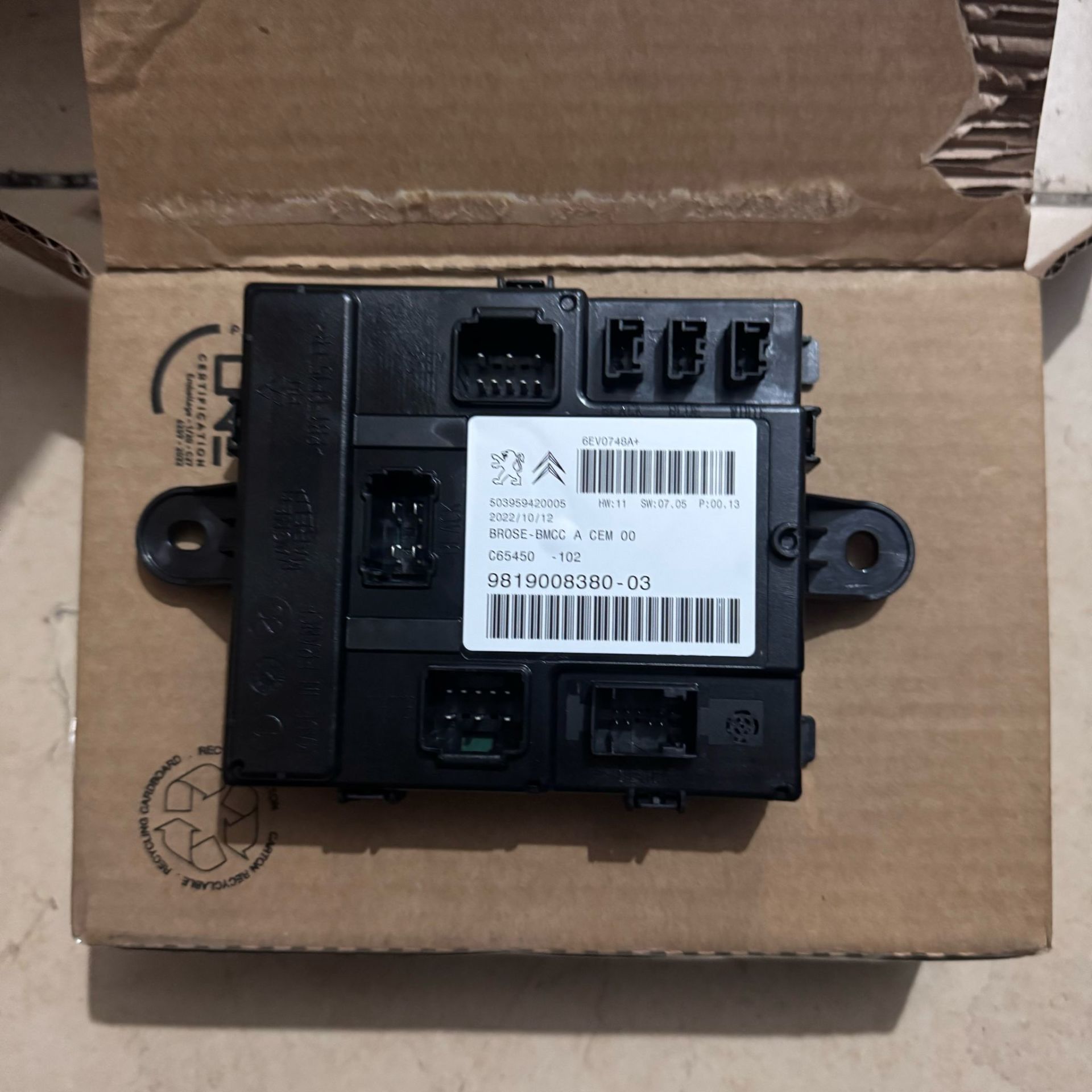 Citroen C4 Bagaj Kapağı Kontrol Ünitesi Orjinal Gm Marka 1682772280