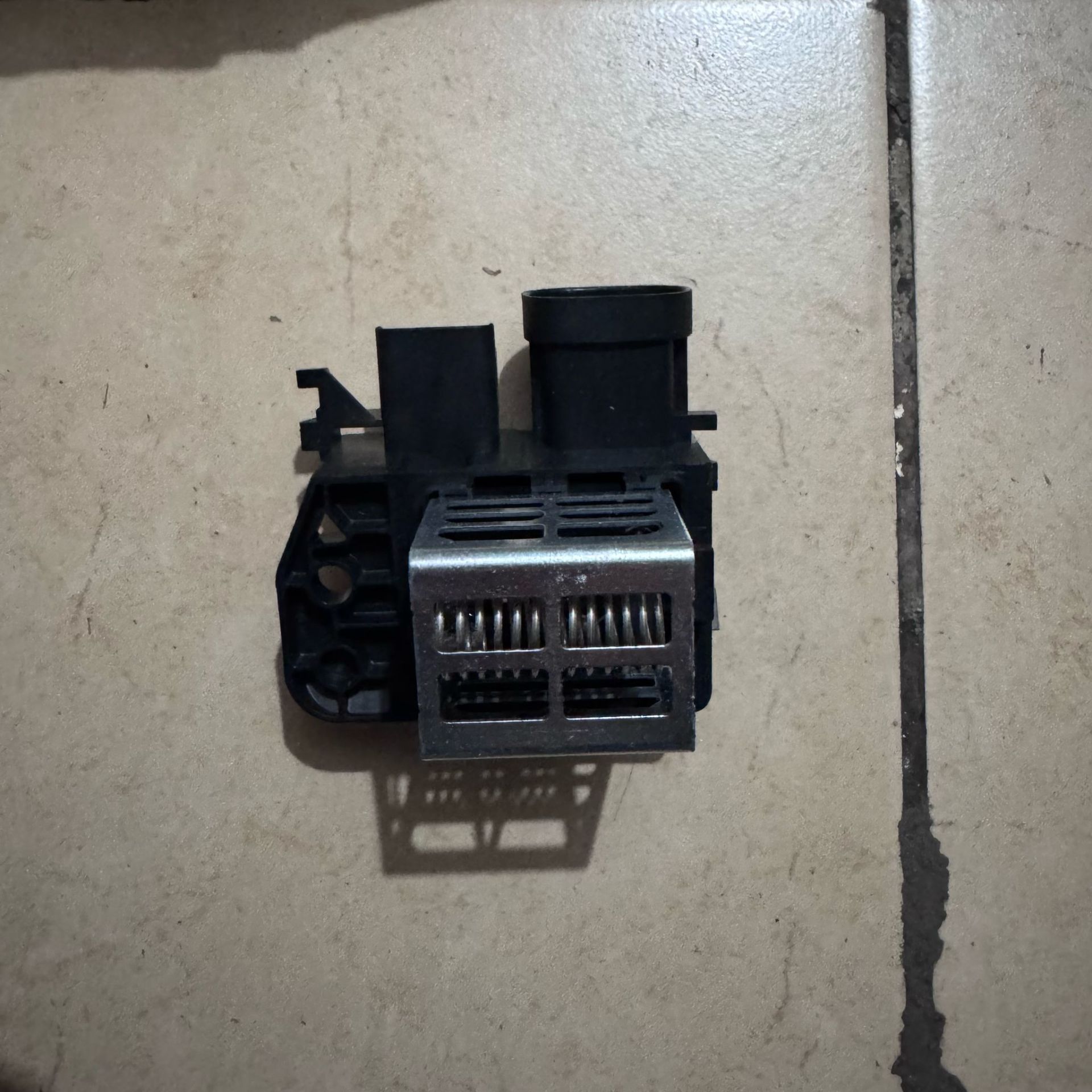 Citroen C4 Fan Kumanda Rölesi Orijinal Gm Marka 9847019780