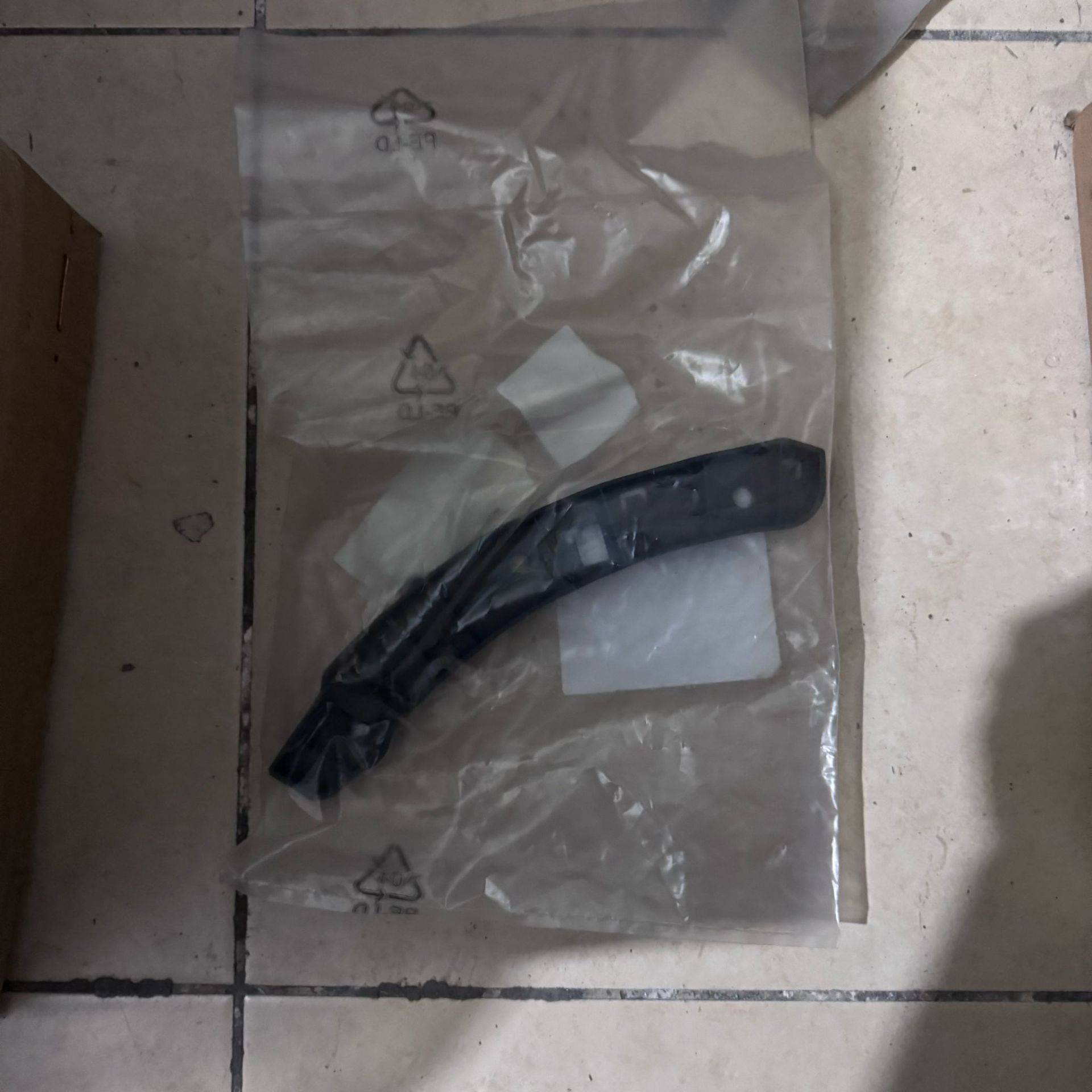 Citroen C4 Sağ Ön Tampon Braketi Orijinal Gm Marka 9830712980