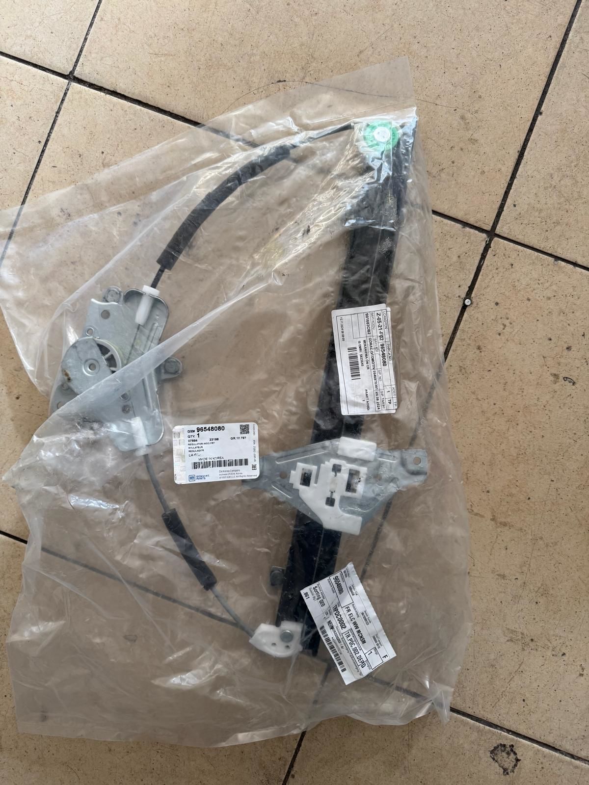 Chevrolet Lacetti̇ Ön Cam Kri̇kosu Sol Gm Marka